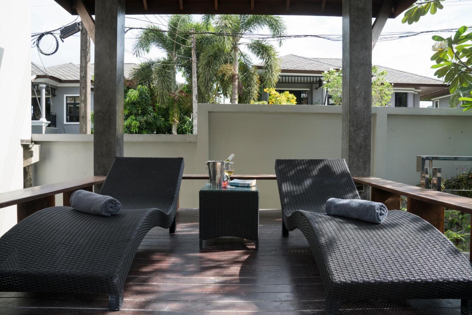 Narintara Private Pool Villas - Free Tuk-Tuk Service To The Beach! Ao Nang Buitenkant foto